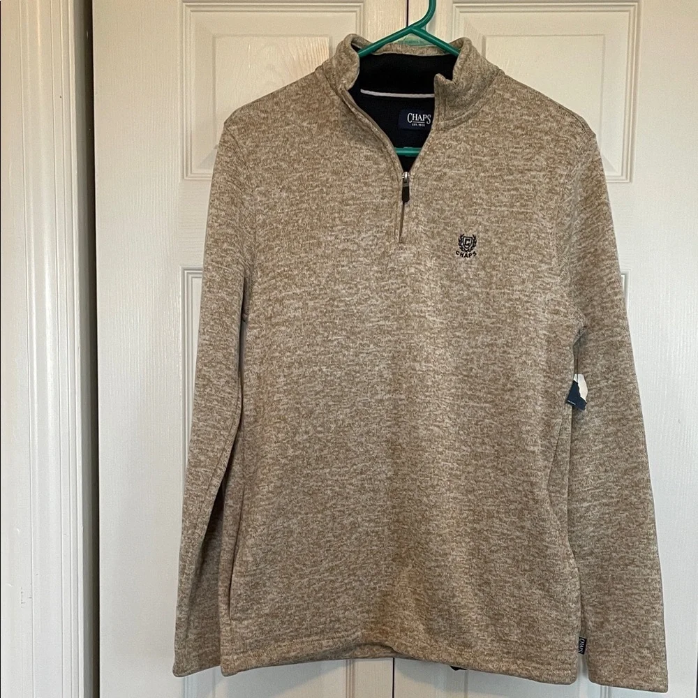 NWT Chaps Men's Heather Tan Fleece quarter Zip S Long sleeve pockets blue logo